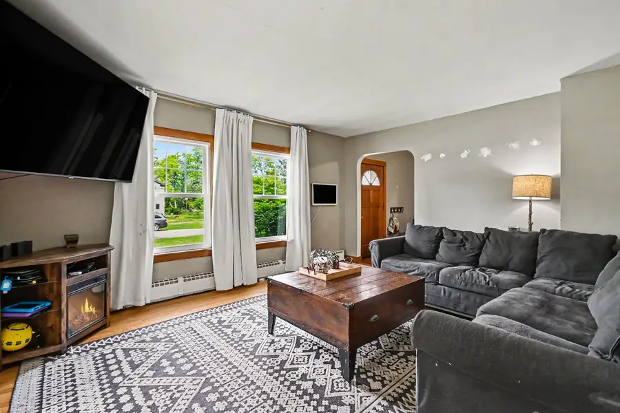 8901 Elm Avenue, Burr Ridge, IL 60527 - #2