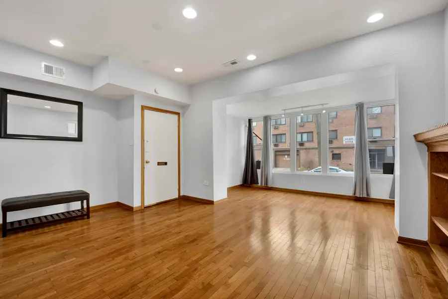 7223 N Damen Avenue, Chicago, IL 60645 - #3