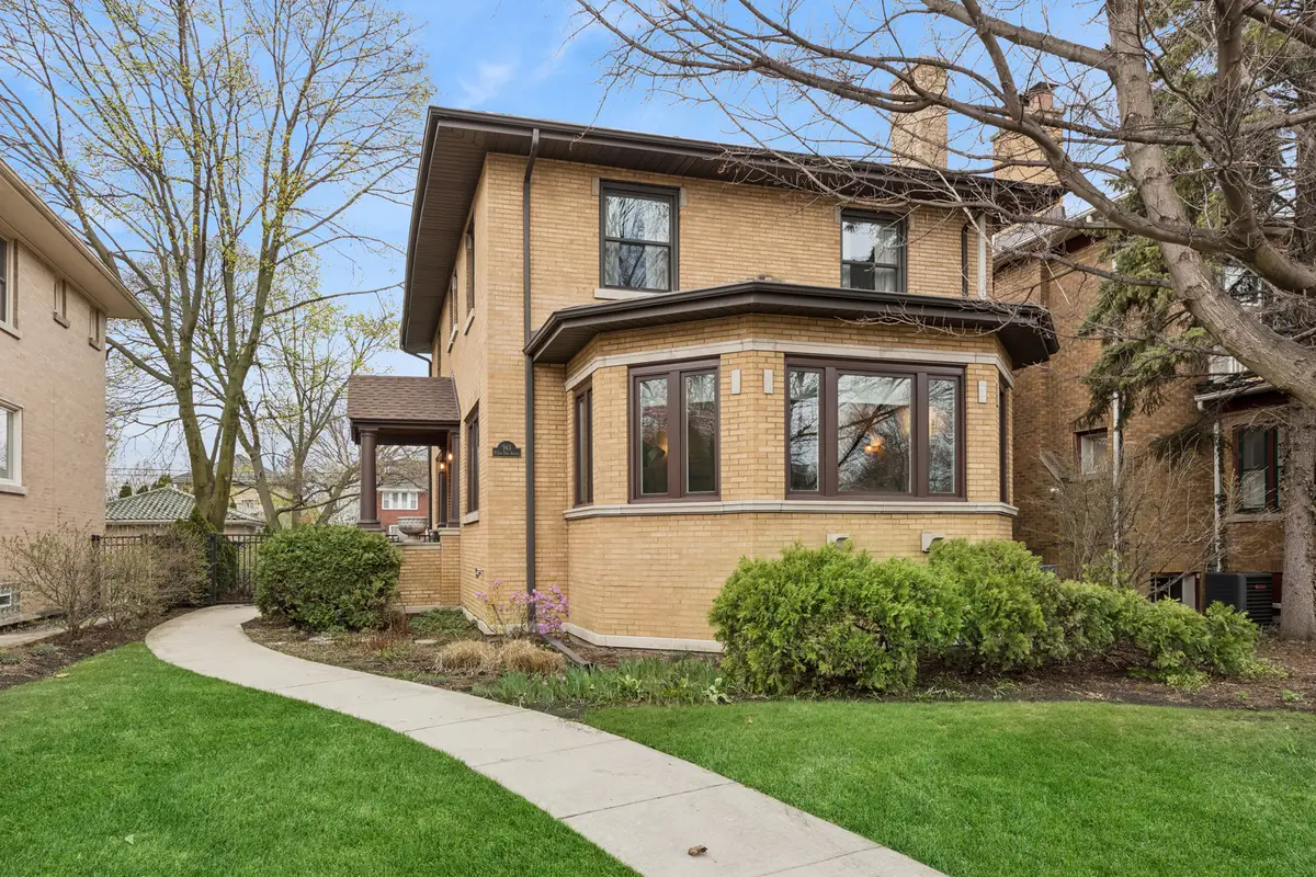 943 N Oak Park Avenue, Oak Park, IL 60302 - #1