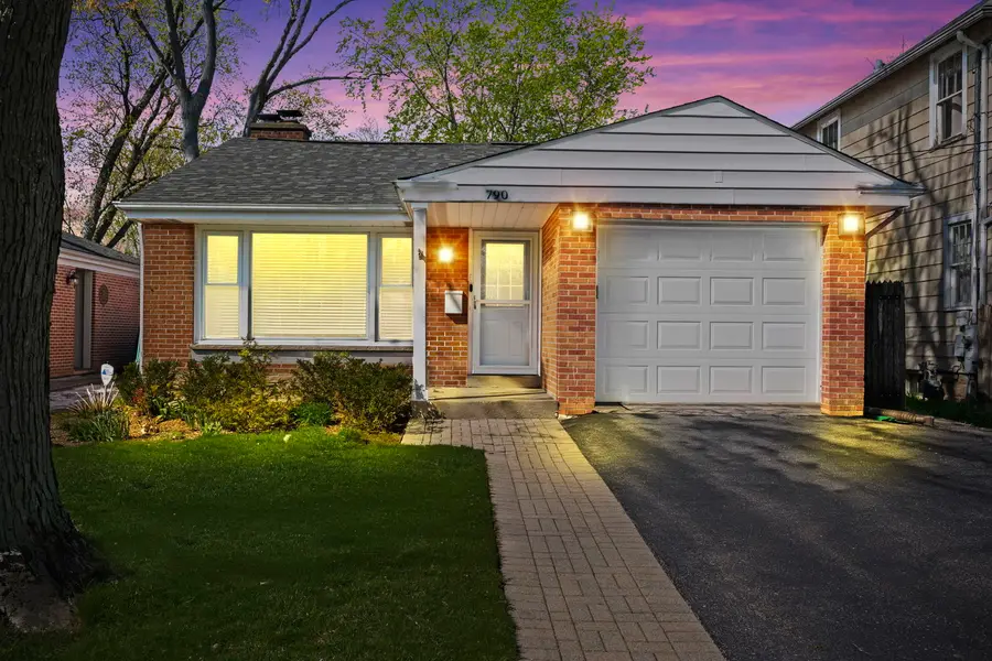 790 Pleasant Avenue, Highland Park, IL 60035 - #2