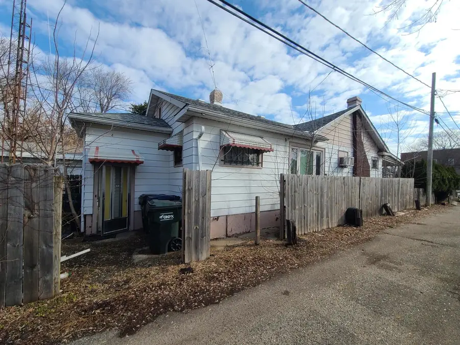 1834 Victoria Avenue, North Chicago, IL 60064 - #2