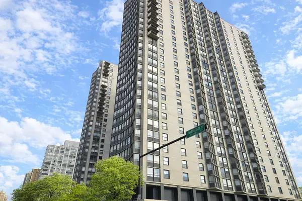 5701 N Sheridan Road #30T, Chicago, IL 60660