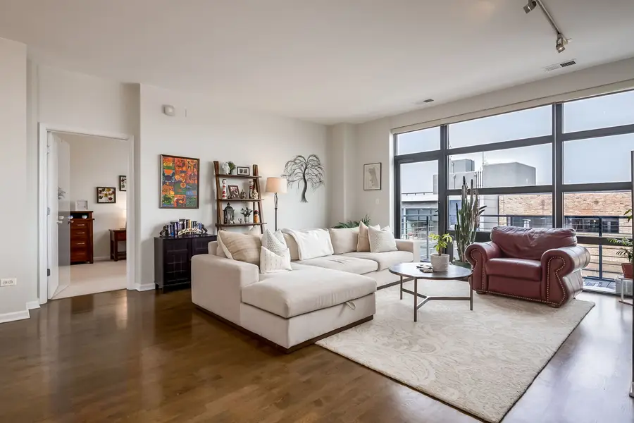 2045 W Concord Place #604, Chicago, IL 60647 - #3