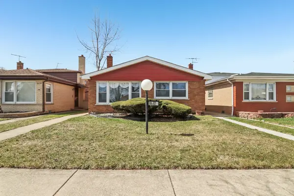 8630 S Michigan Avenue, Chicago, IL 60619