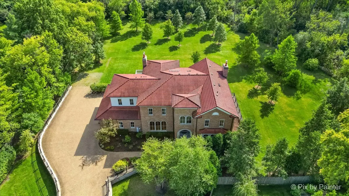 27 W Onwentsia Road, Lake Forest, IL 60045 - #1