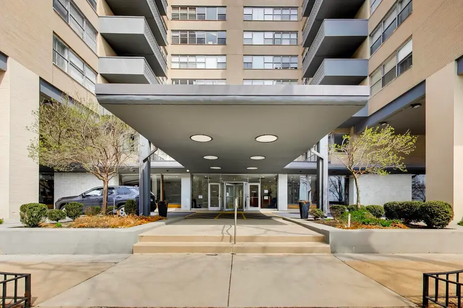 6301 N Sheridan Road #8V, Chicago, IL 60660 - #3
