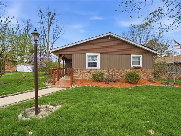 208 NW Madison Street, Hopedale, IL 61747