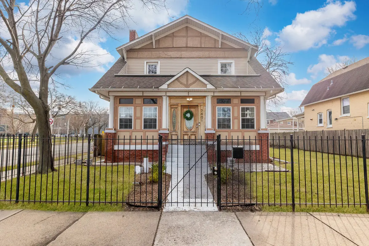 7601 S Bennett Avenue, Chicago, IL 60649 - #1