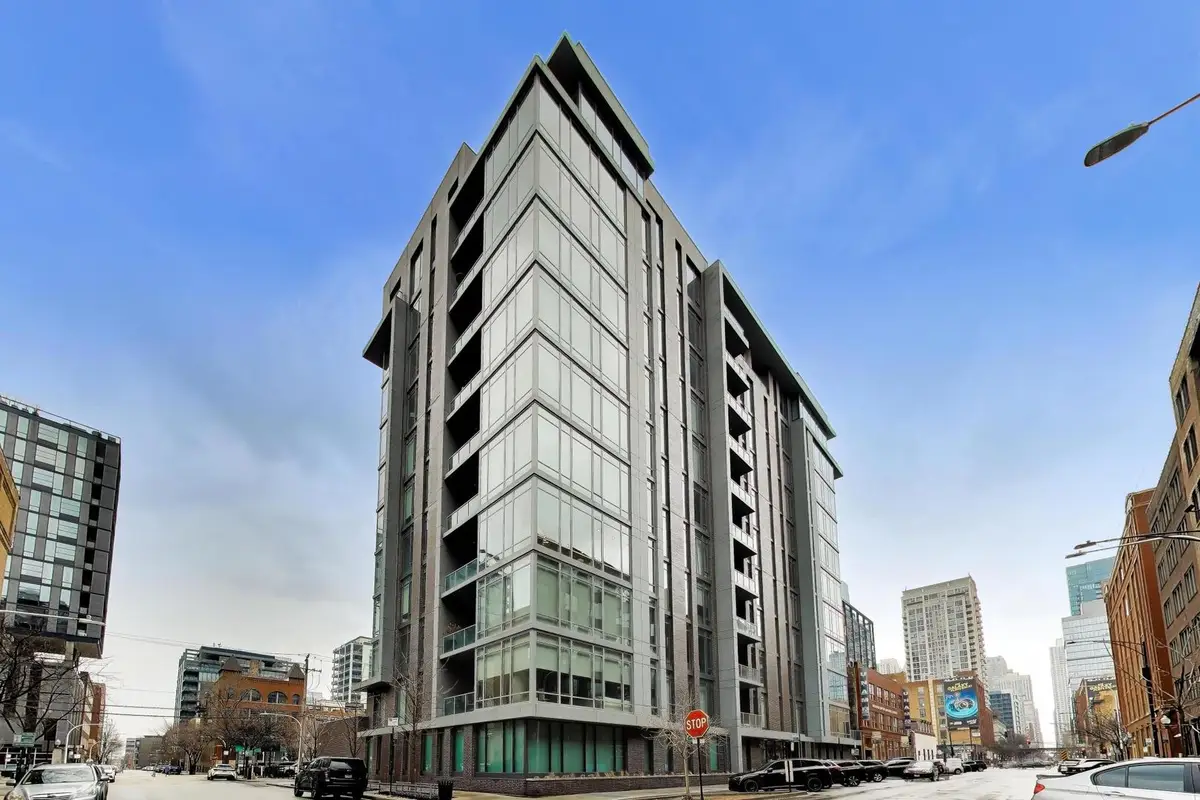 360 W Erie Street #5D, Chicago, IL 60654 - #1