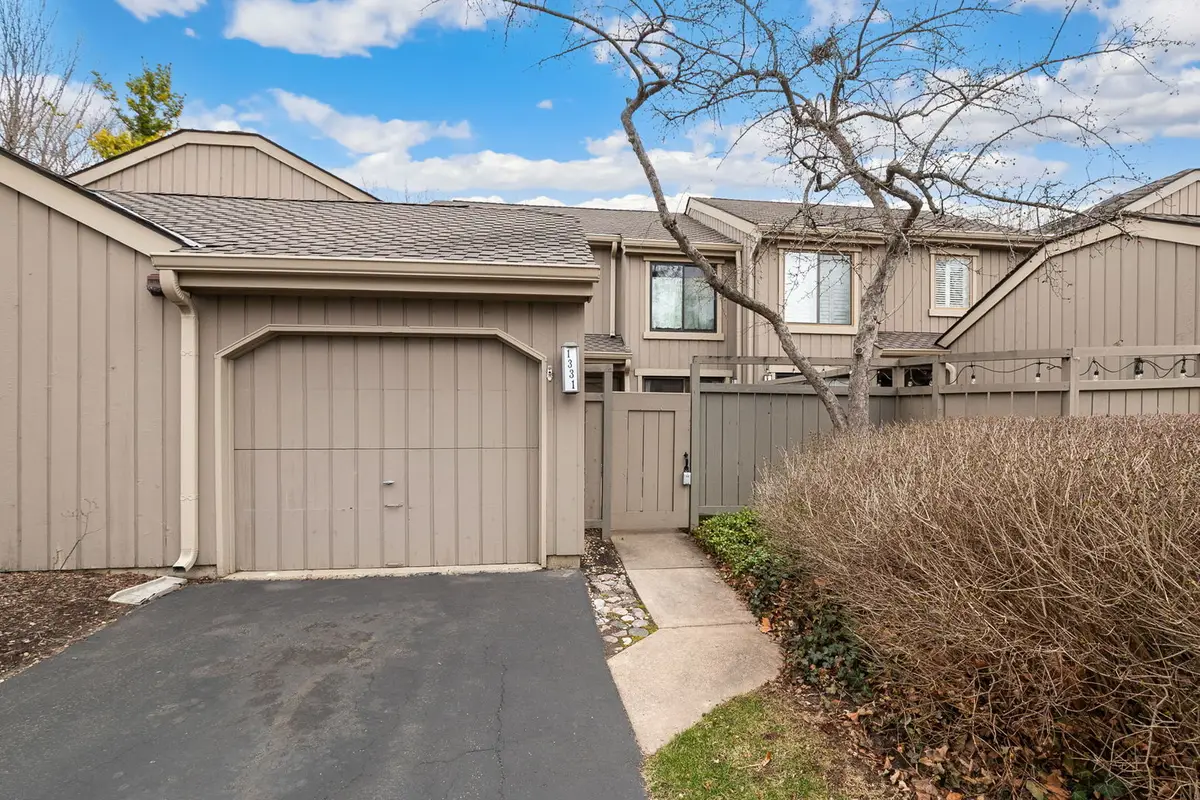 1331 Oak Hill Road, Lake Barrington, IL 60010 - #1