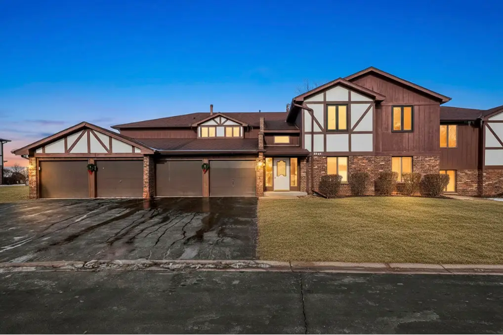 9748 Mill Drive E #2E, Palos Park, IL 60464 - #1