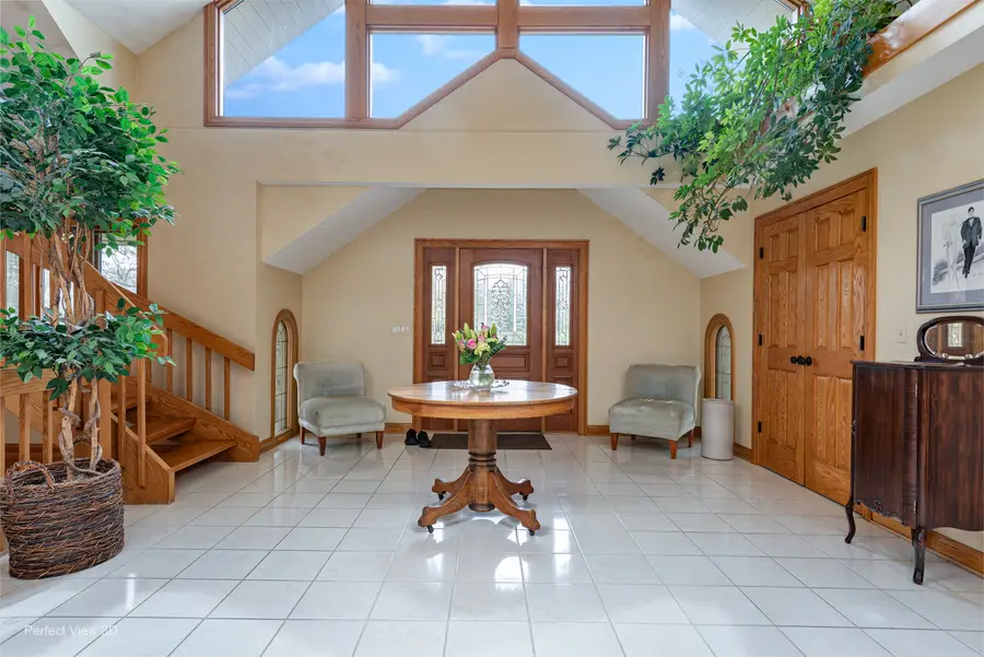 38W710 Bonnie Court, Saint Charles, IL 60175 - #3