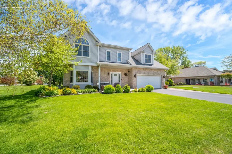 5 Deeke Court, Roselle, IL 60172 - #2