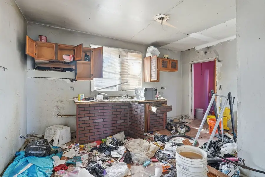 122 W 150th Street, Harvey, IL 60426 - #3