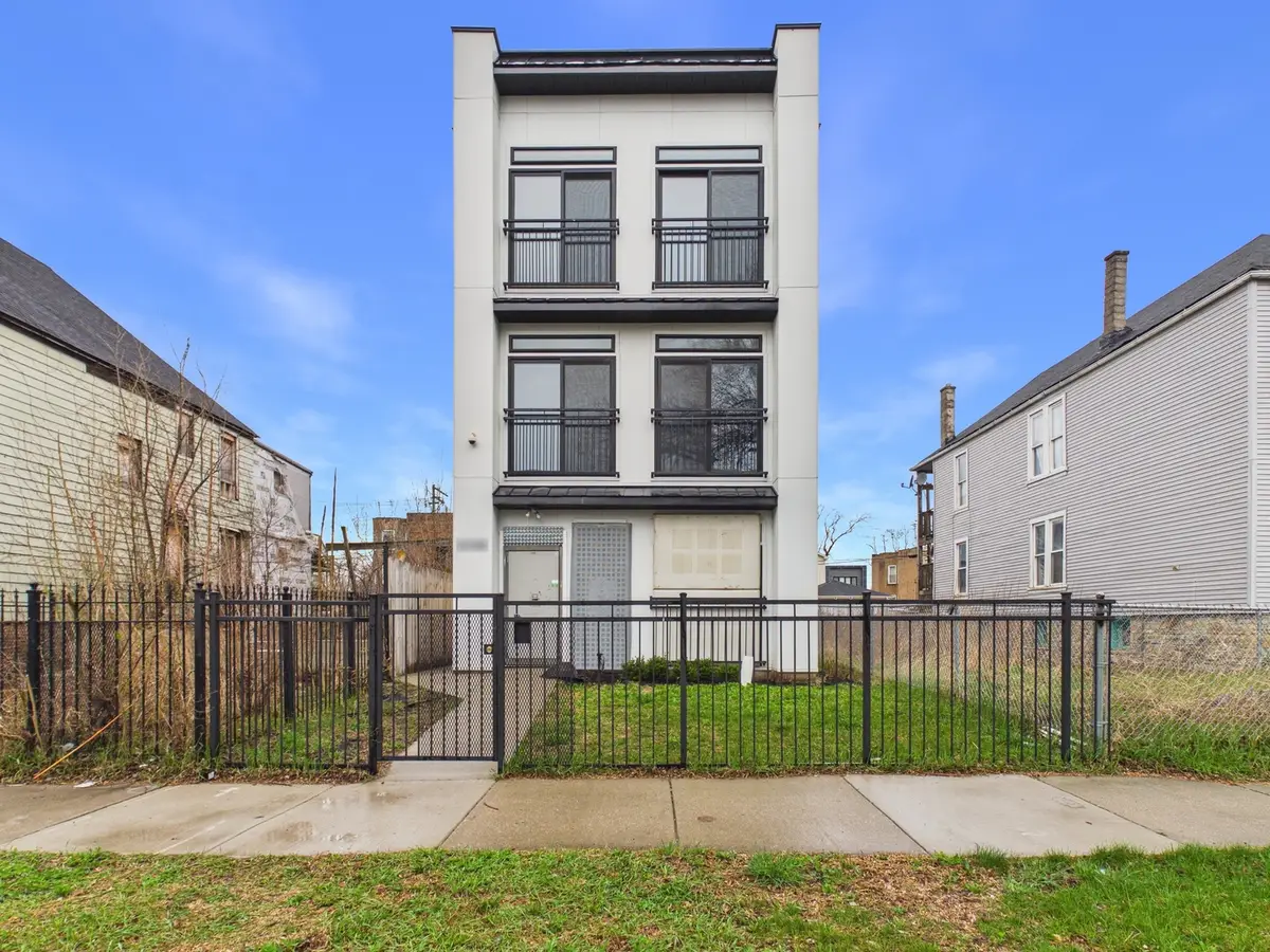 6346 S Evans Avenue, Chicago, IL 60637 - #1