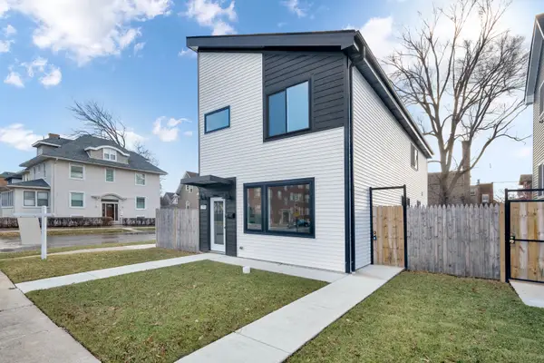 5901 W Erie Street, Chicago, IL 60644