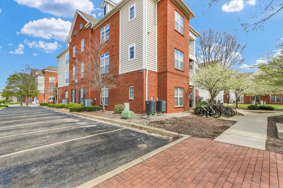 1903 N Lincoln Avenue #111, Urbana, IL 61801 - #2