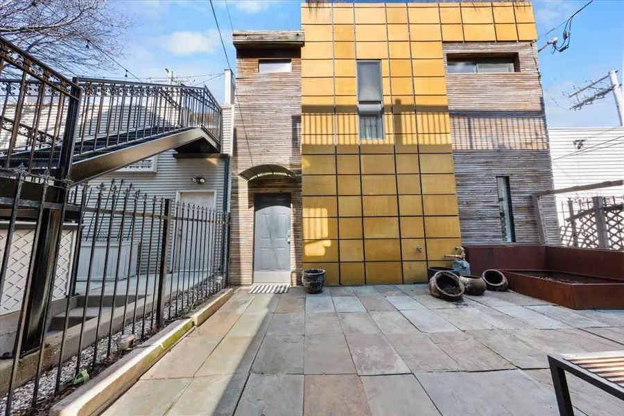 2334 W Medill Avenue, Chicago, IL 60647 - #2