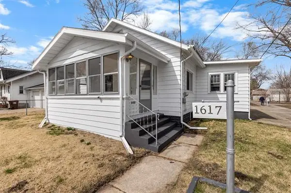 1617 Custer Avenue, Rockford, IL 61103