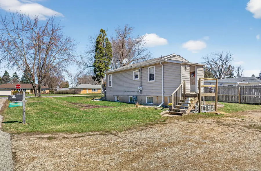 26203 W Grand Avenue, Ingleside, IL 60041 - #2