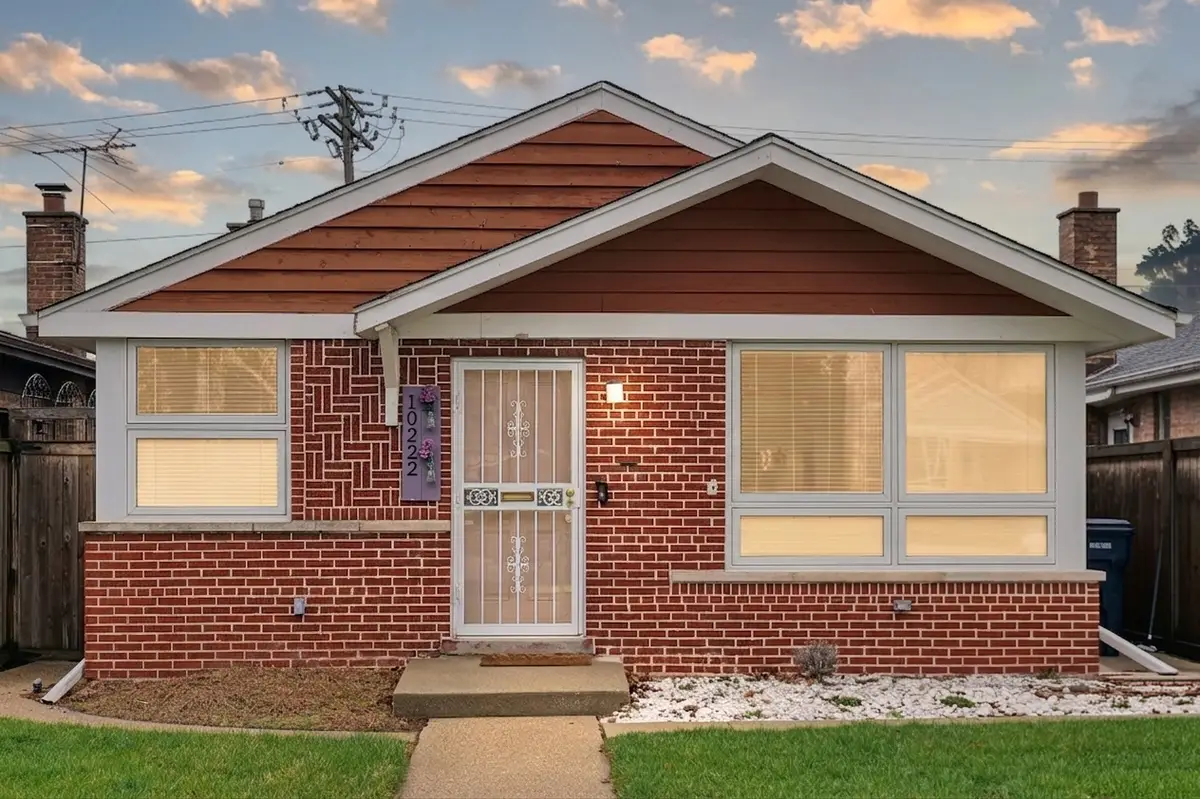 10222 S California Avenue, Evergreen Park, IL 60805 - #1