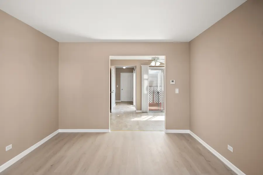 371 Le Parc Circle, Buffalo Grove, IL 60089 - #2