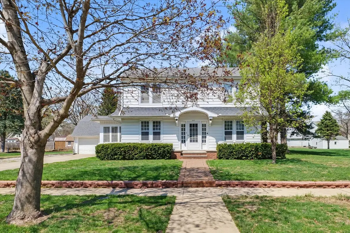 248 E Fremont Street, Bement, IL 61813 - #1