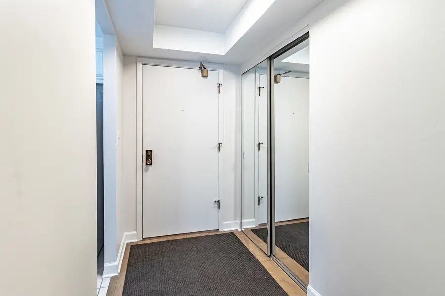 13200 W Heiden Circle #2111, Lake Bluff, IL 60044 - #2