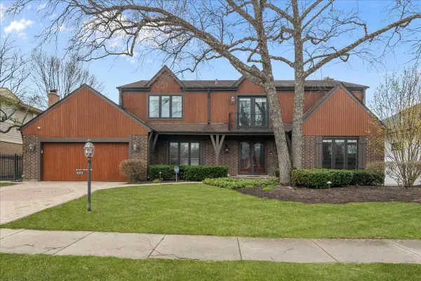 4319 Phyllis Drive, Northbrook, IL 60062