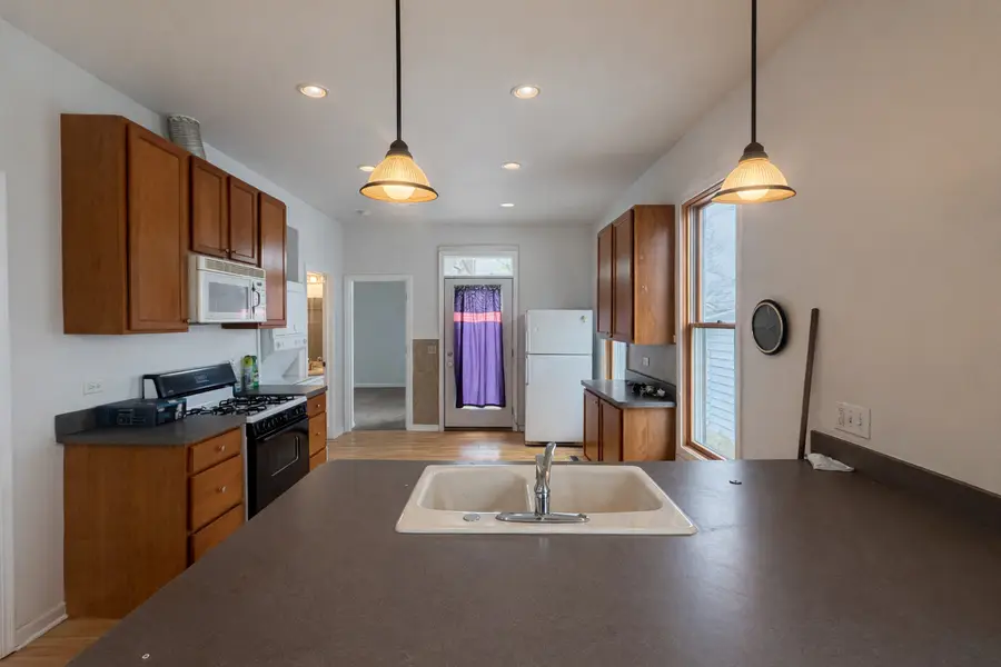 255 Bartlett Place, Elgin, IL 60120 - #3