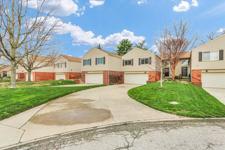 29 Fields East Drive, Champaign, IL 61822 - #3