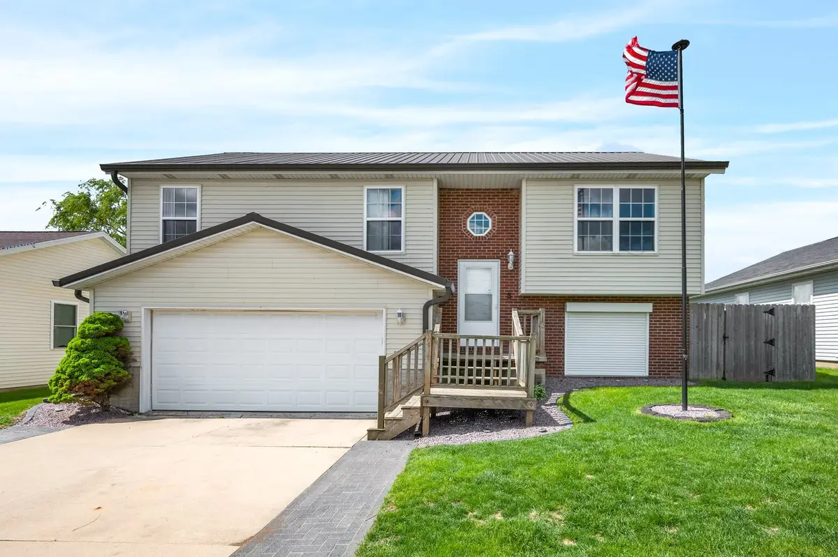 6 Fuller Court, Bloomington, IL 61705 - #1