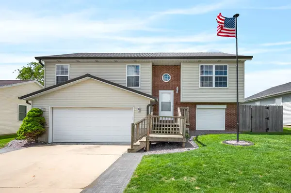 6 Fuller Court, Bloomington, IL 61705