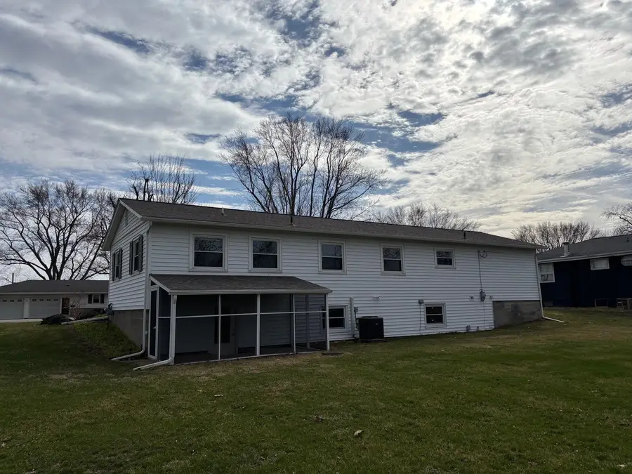 506 Maple Avenue, Morrison, IL 61270 - #3