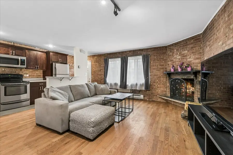 6118 N Hermitage Avenue #A, Chicago, IL 60660 - #2