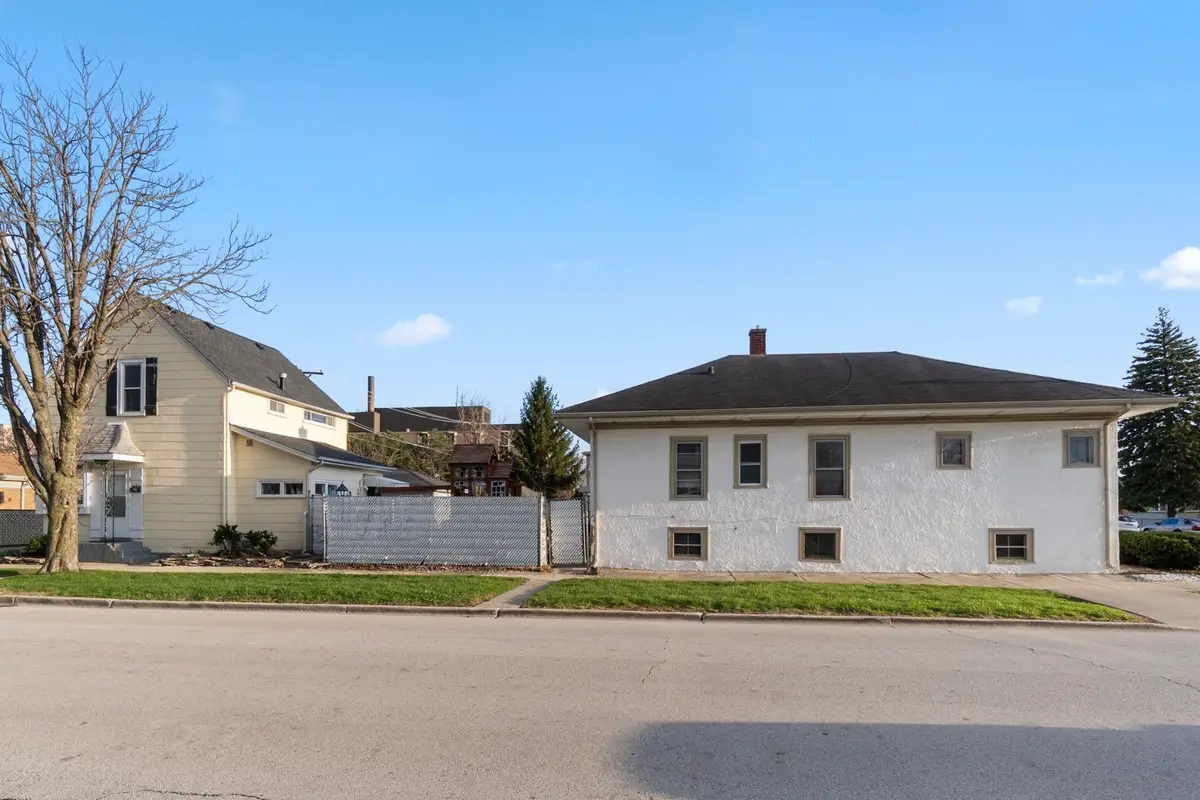 719 N 14th Avenue, Melrose Park, IL 60160 - #1