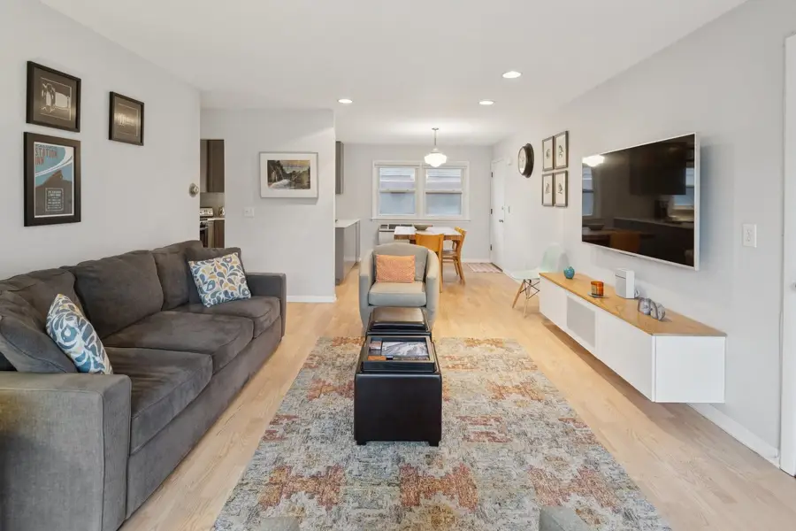 4229 N Kedvale Avenue #3B, Chicago, IL 60641 - #3