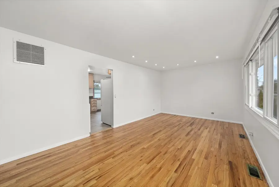 8719 Olympic Drive, Bridgeview, IL 60455 - #2