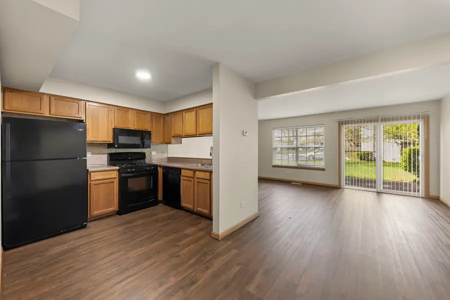 694 N Tamarac Boulevard, Addison, IL 60101 - #3