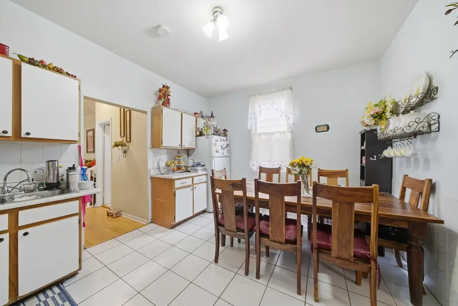 4706 W Berenice Avenue, Chicago, IL 60641 - #3