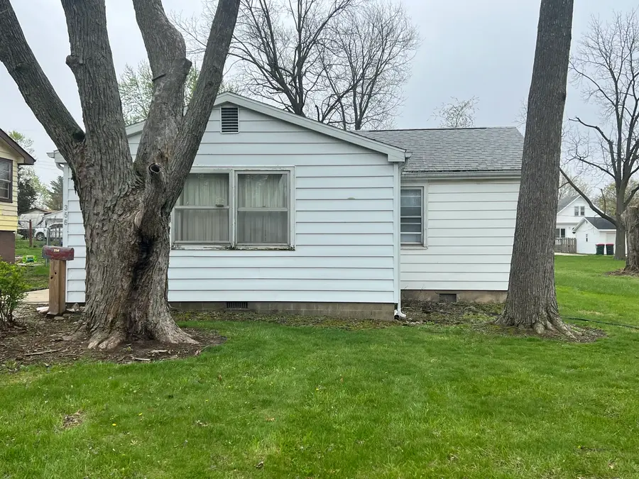 356 E Fulton Street, Paxton, IL 60957 - #2