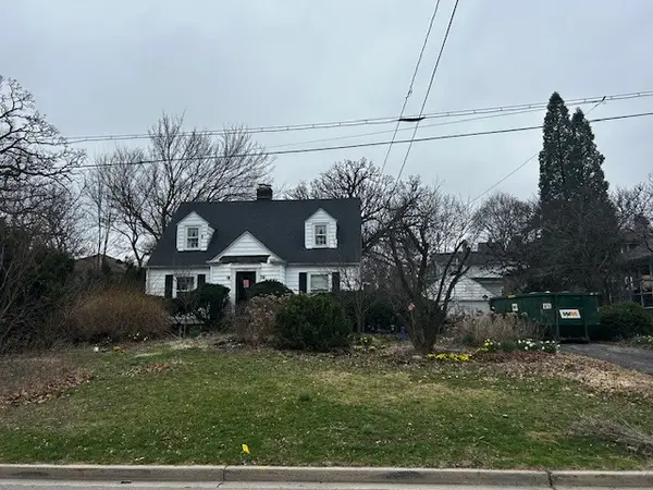 531 Maple Street, Glen Ellyn, IL 60137