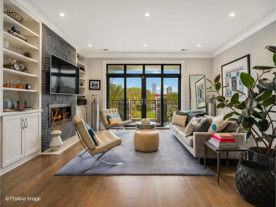 2042 N Burling Street #PH, Chicago, IL 60614 - #2