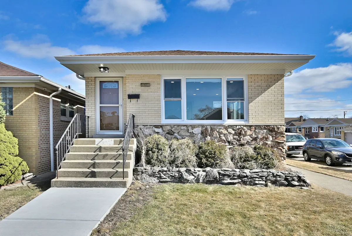 5435 N Mobile Avenue, Chicago, IL 60630 - #1