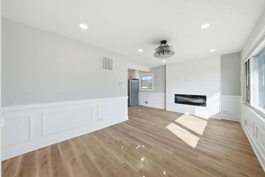 8516 Austin Avenue, Burbank, IL 60459 - #3