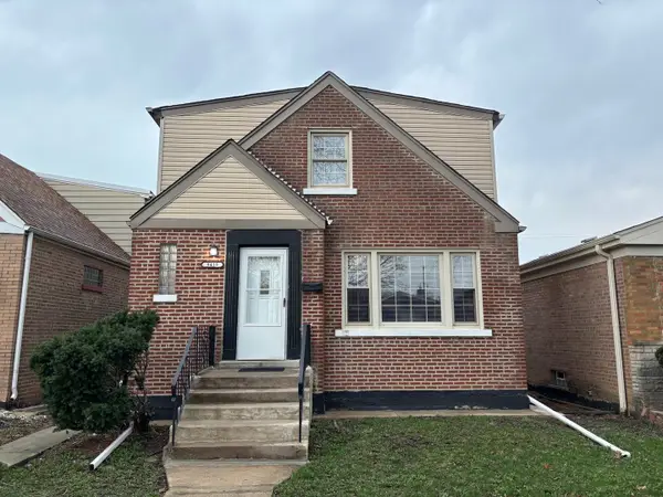 9415 S Emerald Avenue, Chicago, IL 60620