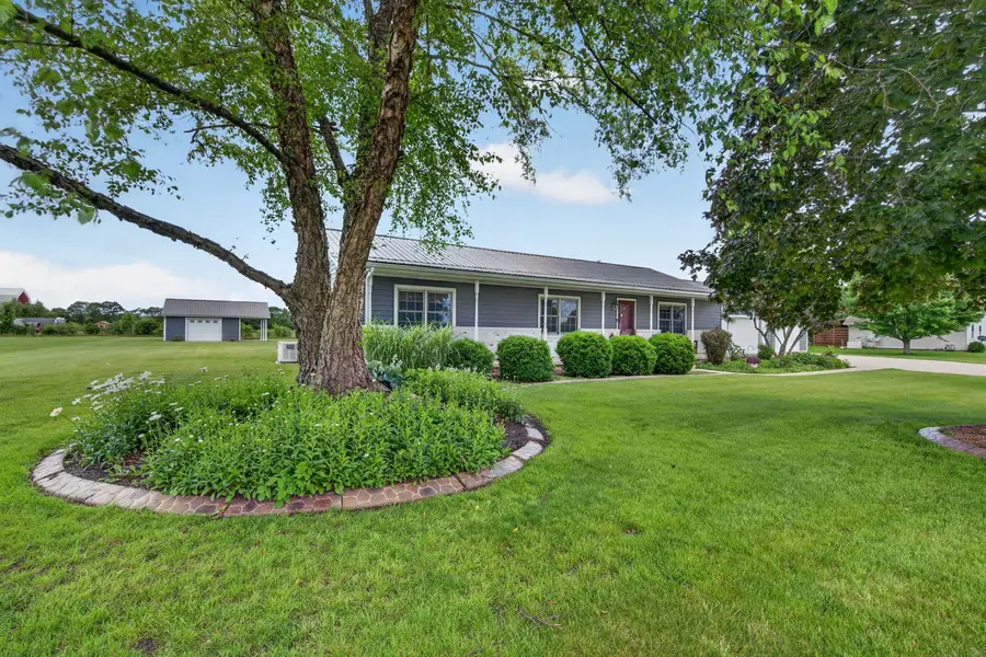 3365 N School Drive, Morris, IL 60450 - #2
