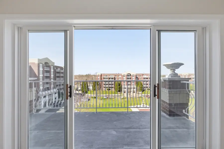 7051 W Touhy Avenue #610, Niles, IL 60714 - #3