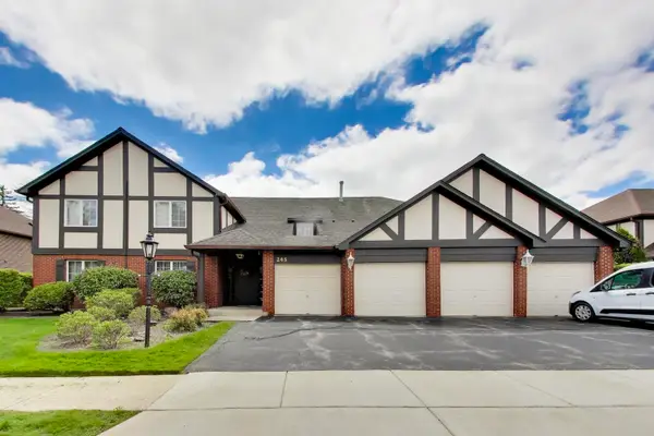 245 Windsor Lane #C, Willowbrook, IL 60527
