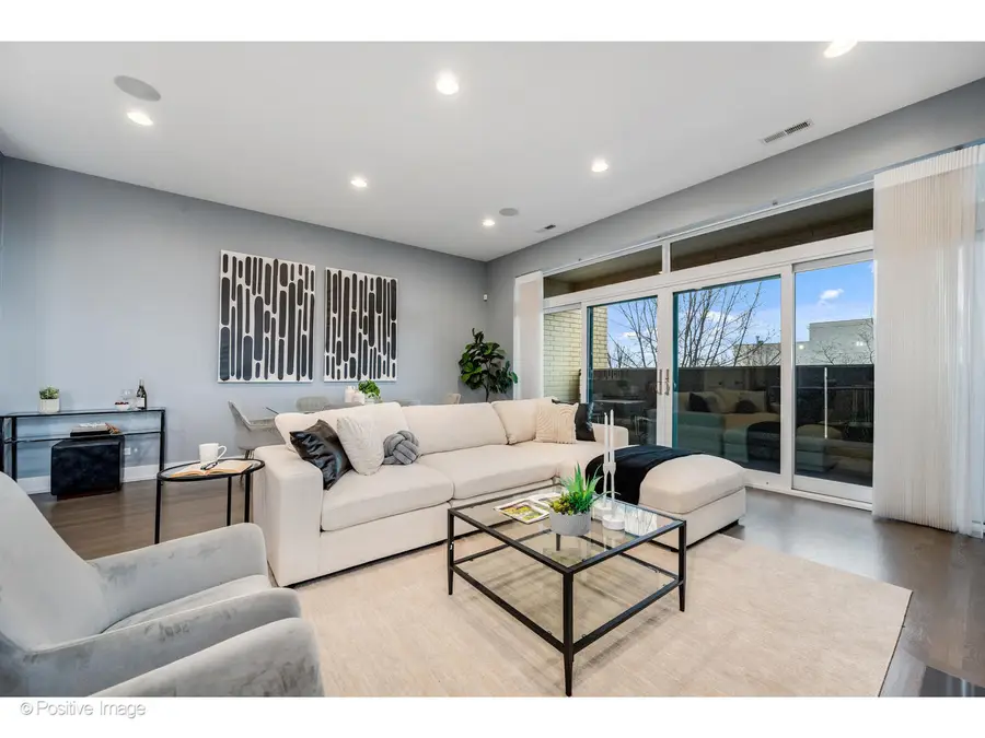 1017 N California Avenue #9, Chicago, IL 60622 - #3